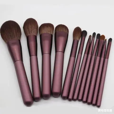 12 Small Grape Beginner Makeup Brush Sets