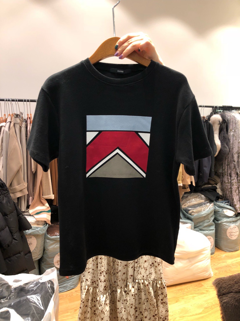 Geometric contrast Pullover short sleeve T-shirt
