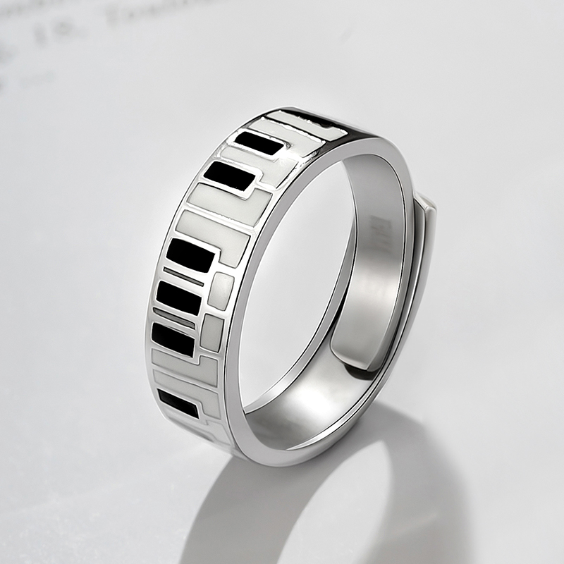 Lyric Piano Ring