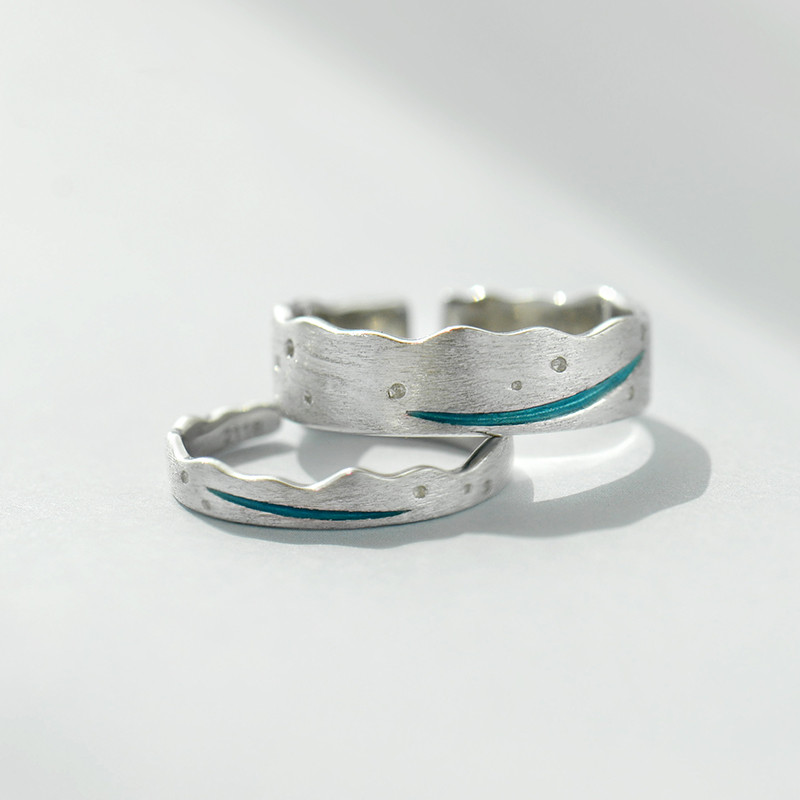 Pair of sterling silver opening ring