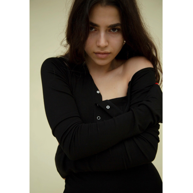 Sexy dress with diagonal stand