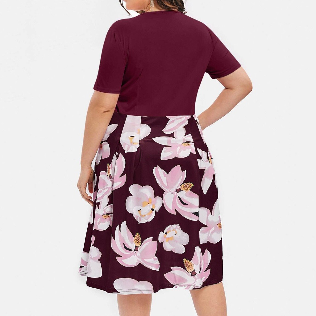 Short sleeve large dress with stitching flowers