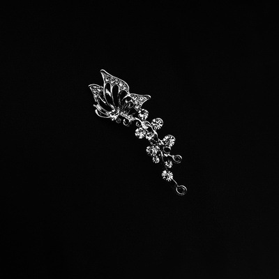 Butterfly Earbone stud