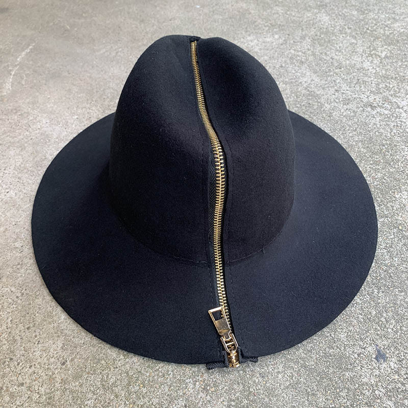 Autumn and winter black wide brim woolen hat