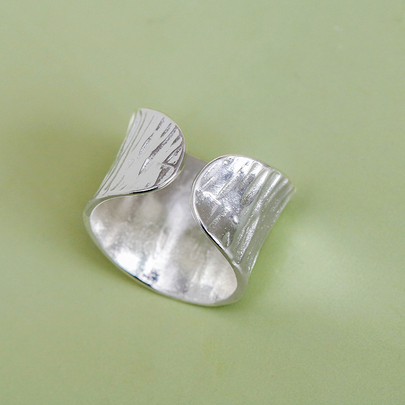 Minimalist wide face irregular ring