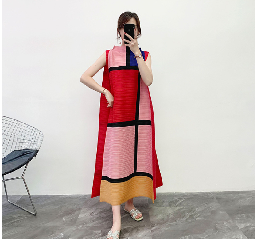 Loose pleated color block dress