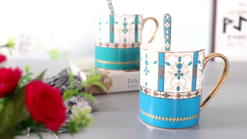 Creative gold ceramic water cup