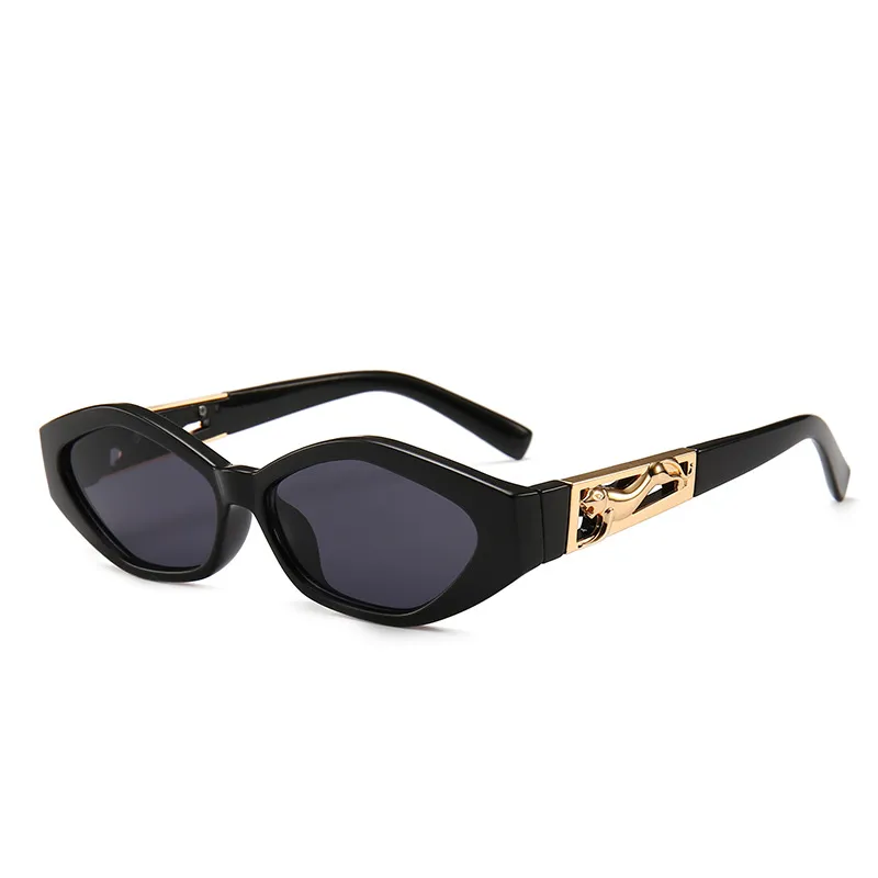Angular Cat-eye Sunglasses, Modern Retro Temples In The Shape Of A Jumping Cheetah - Black