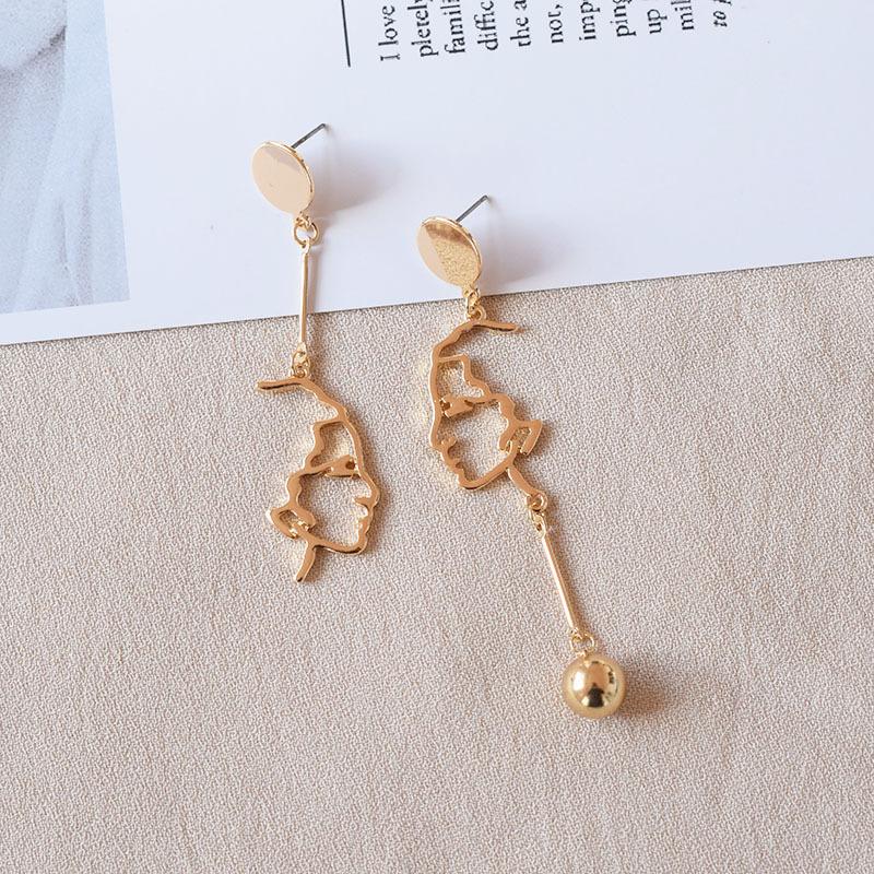 All-match pendant earrings
