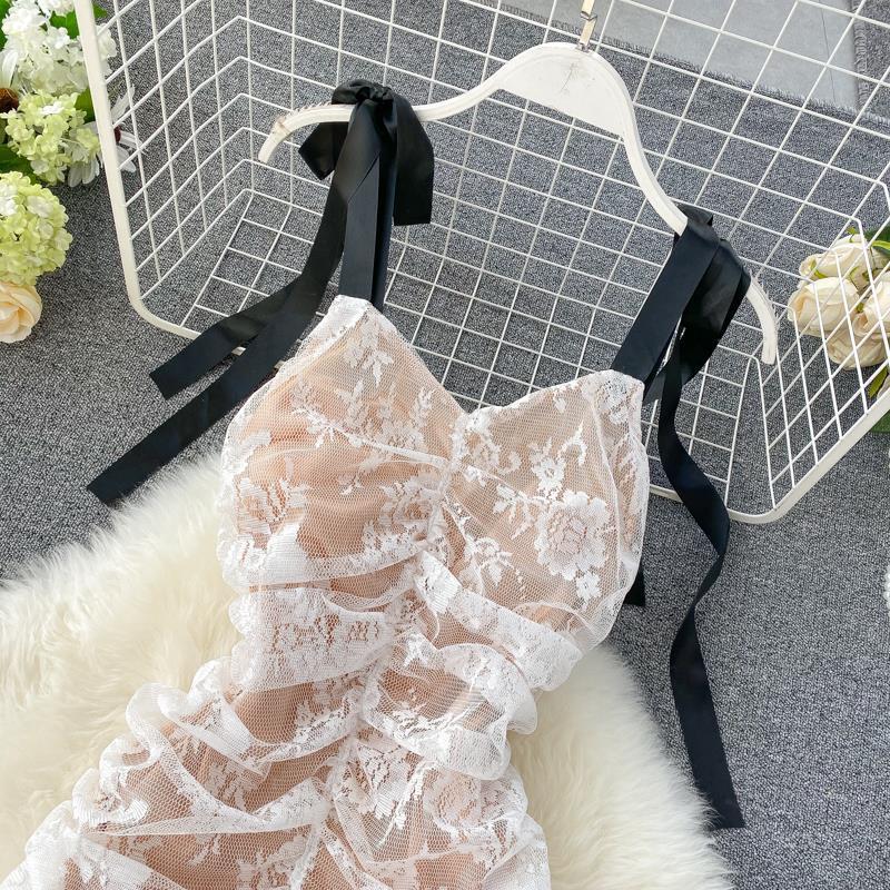 Ribbon stitching lace pleated hip dress