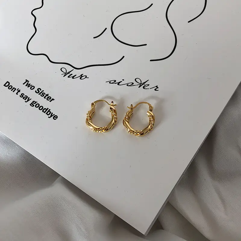 Simple texture earrings