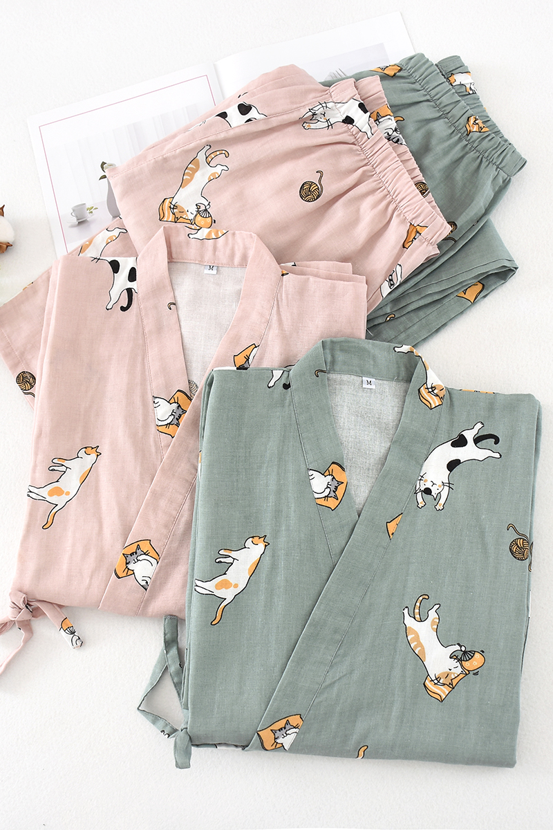 Kimono couple home service suit