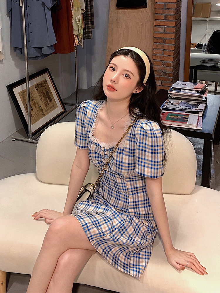 Retro plaid square neck puff sleeve dress