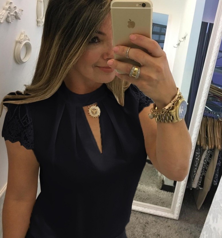 Lace sleeve stitching stand collar shirt