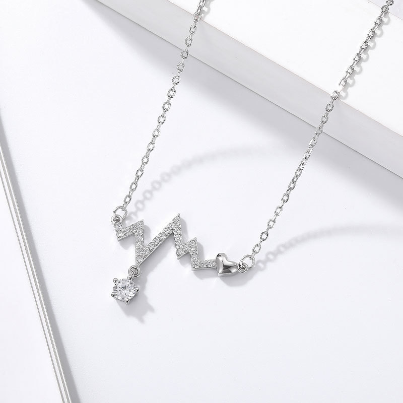 Love Lightning Clavicle Necklace