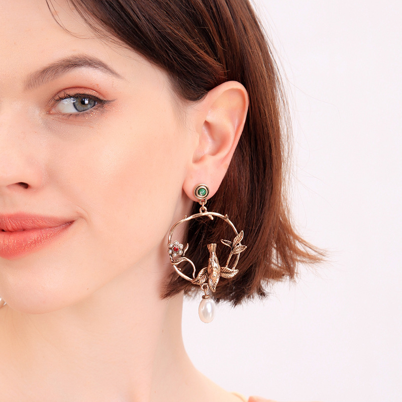 Vintage elegant pearl flower earrings