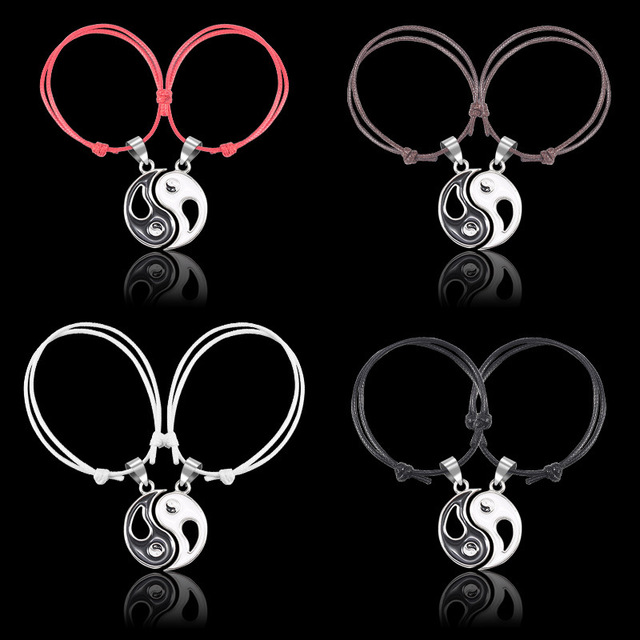 One pair of chain stitching bracelet