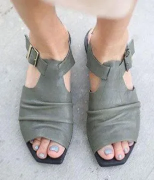 Hollow Roman sandals with a buckle Green - Shop at LoveMi