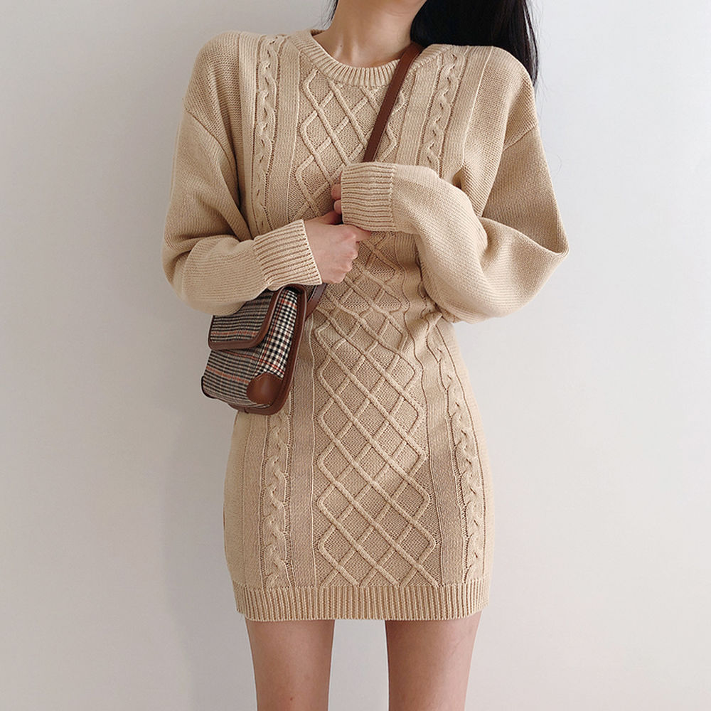 Knit bottoming dress