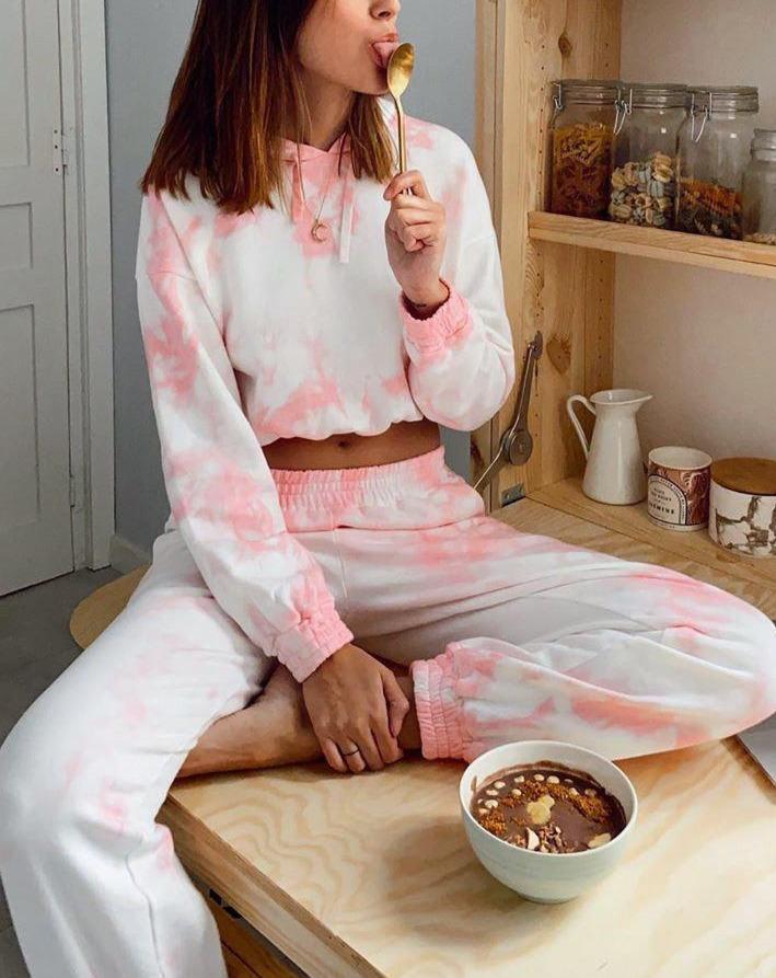 Two-piece print set of new home service