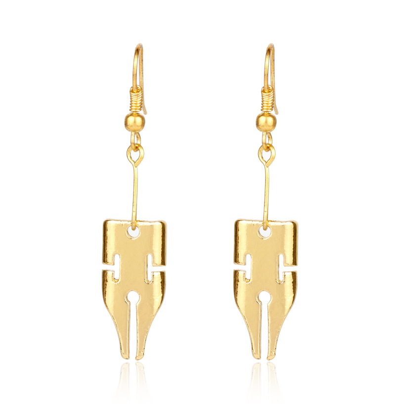 Simple geometric earrings