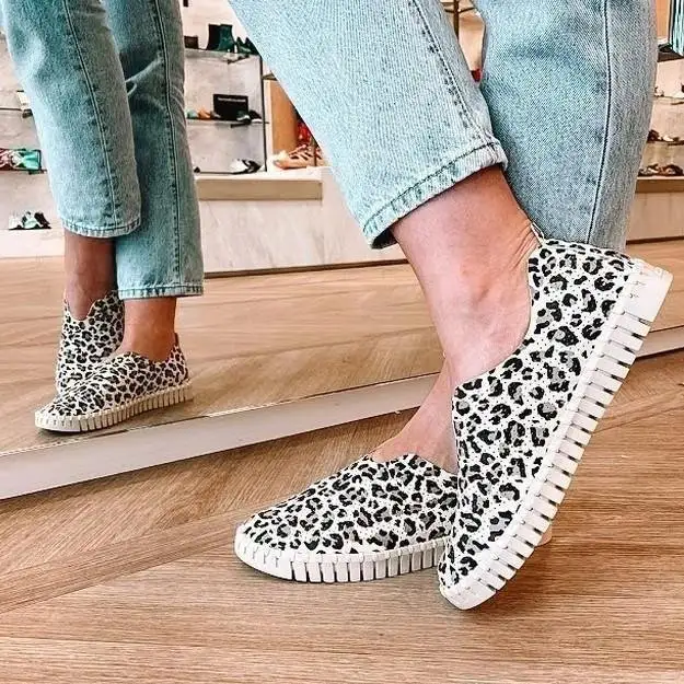 Leopard print single shoes snake print flats