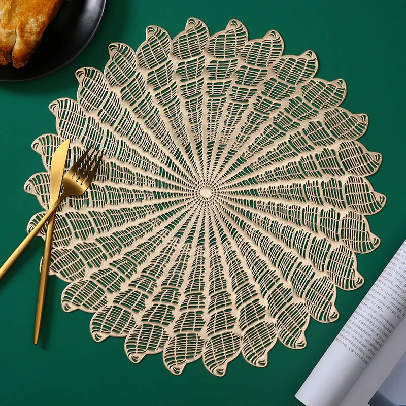 PVC Conch Hollow Placemat - Gold