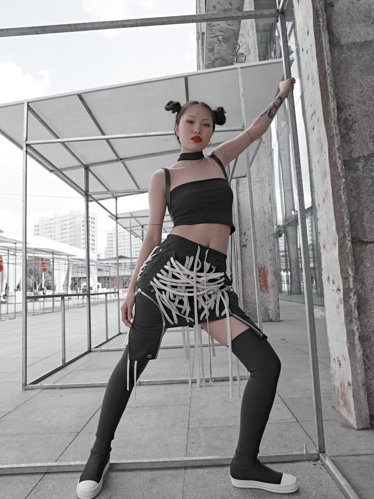 Hand-worn rope short skirt