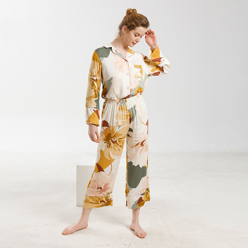 Title 5, Lapel pajamas suit