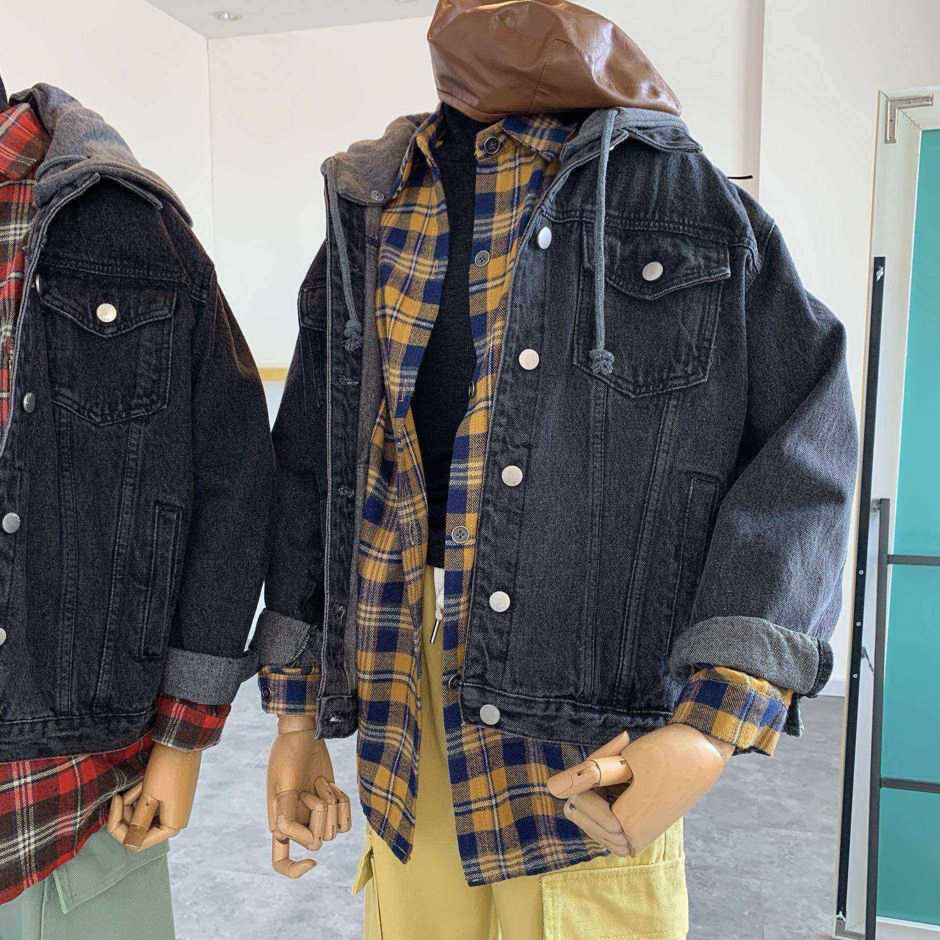 Women's hooded denim jacket