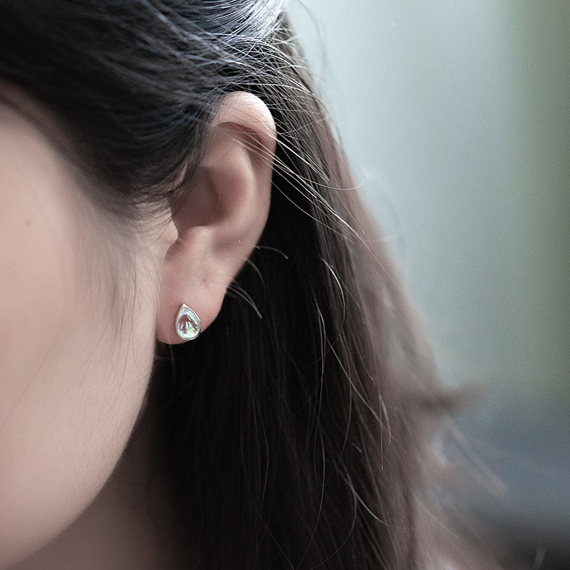 Water drop moonstone ear studs