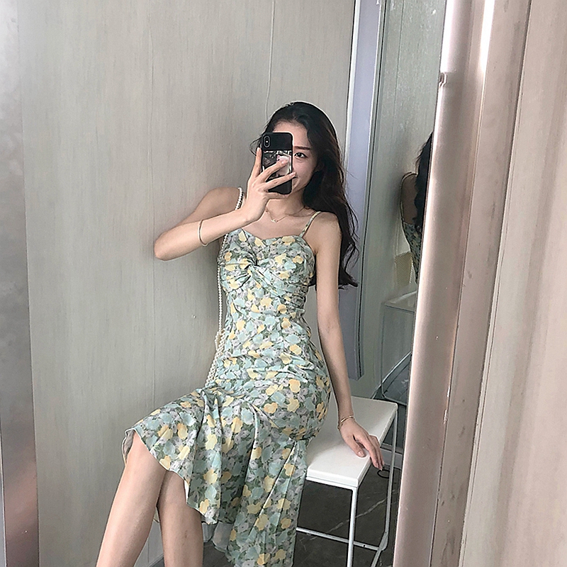 Waist floral suspender skirt