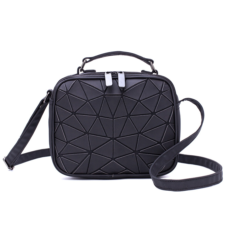 Title 3, Diagonal luminous diamond bag