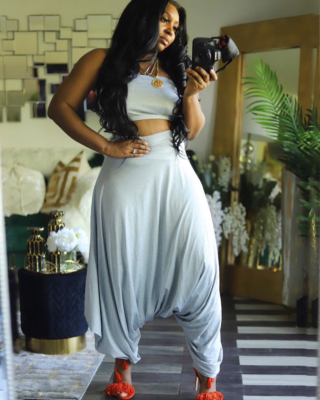 Women's solid color harem pants suit