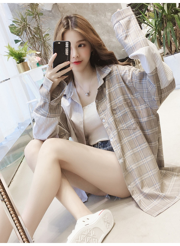 Long sleeve plaid shirt
