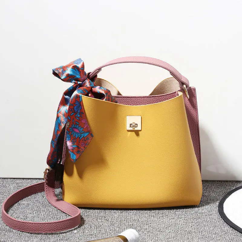 Small Xiangfeng One Shoulder Messenger Bag - Yellow