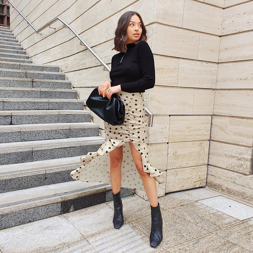 MIDI skirt with wavy points and slit frills