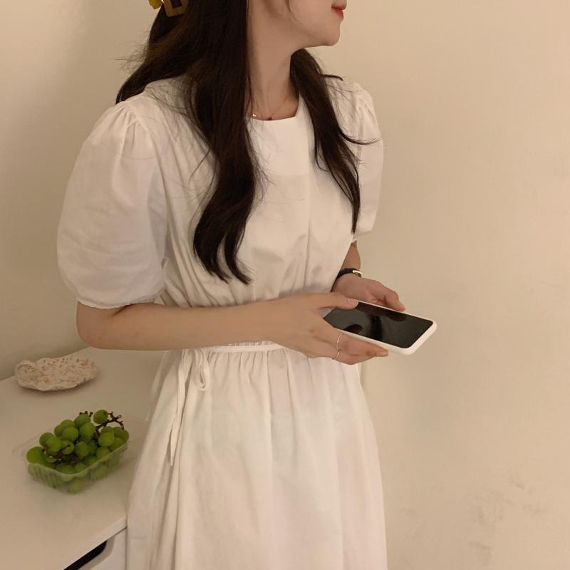 Puff sleeve tie dress