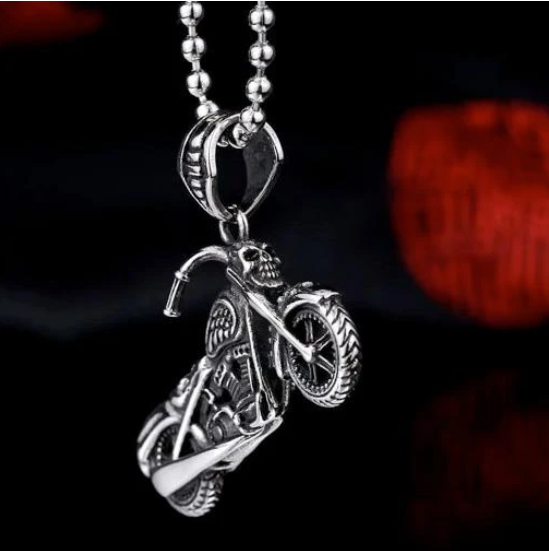 Stainless steel skull motorcycle pendant
