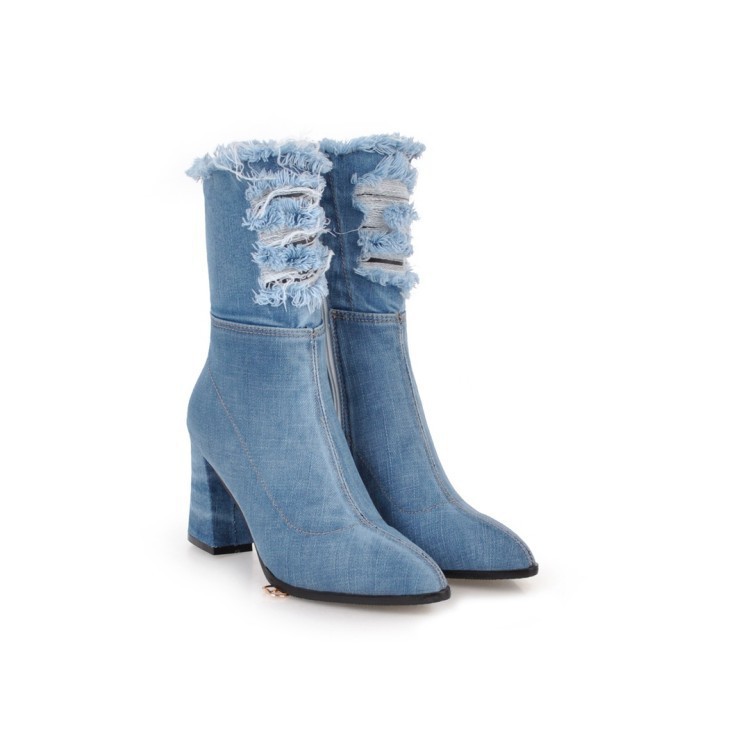 Title 3, Botas curtas jeans com salto grosso