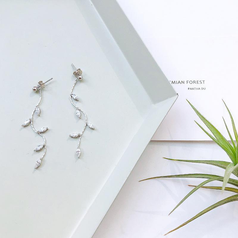 Wind willow leaf earrings female net red Korean earrings