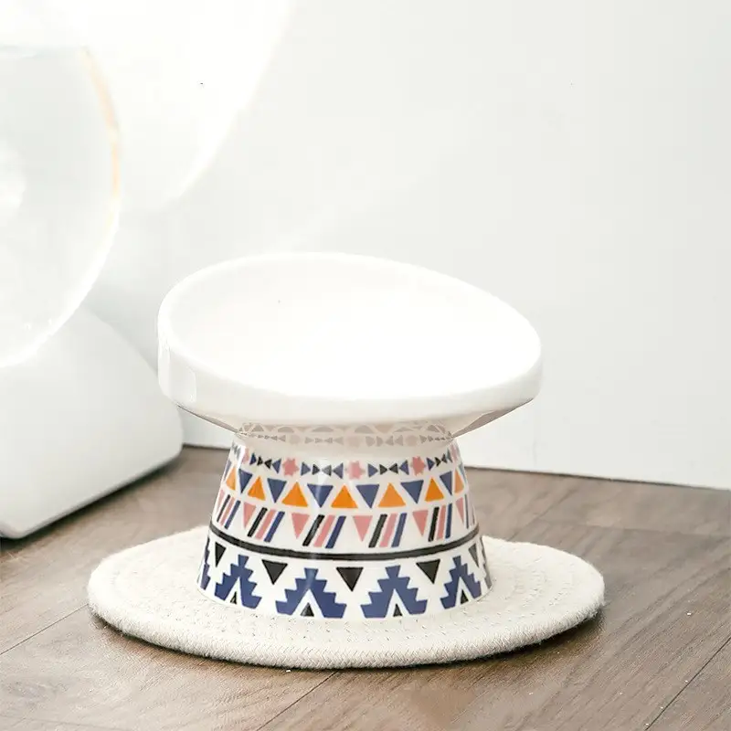 Ceramic cat bowl to protect the single bowl cat