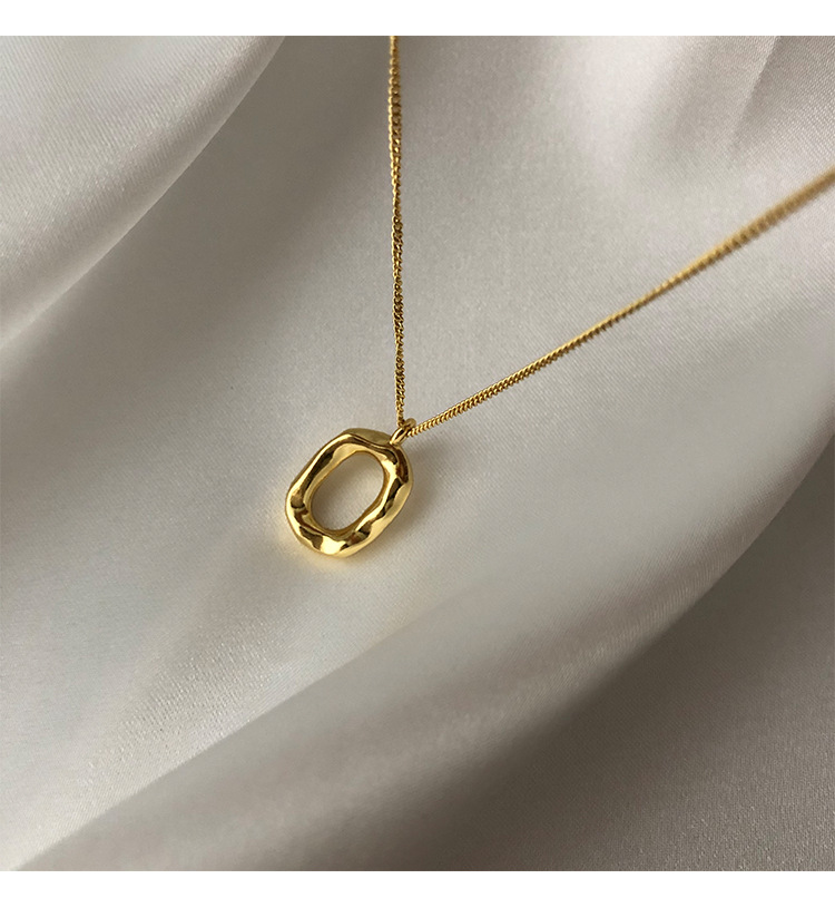 Vintage oval donut necklace