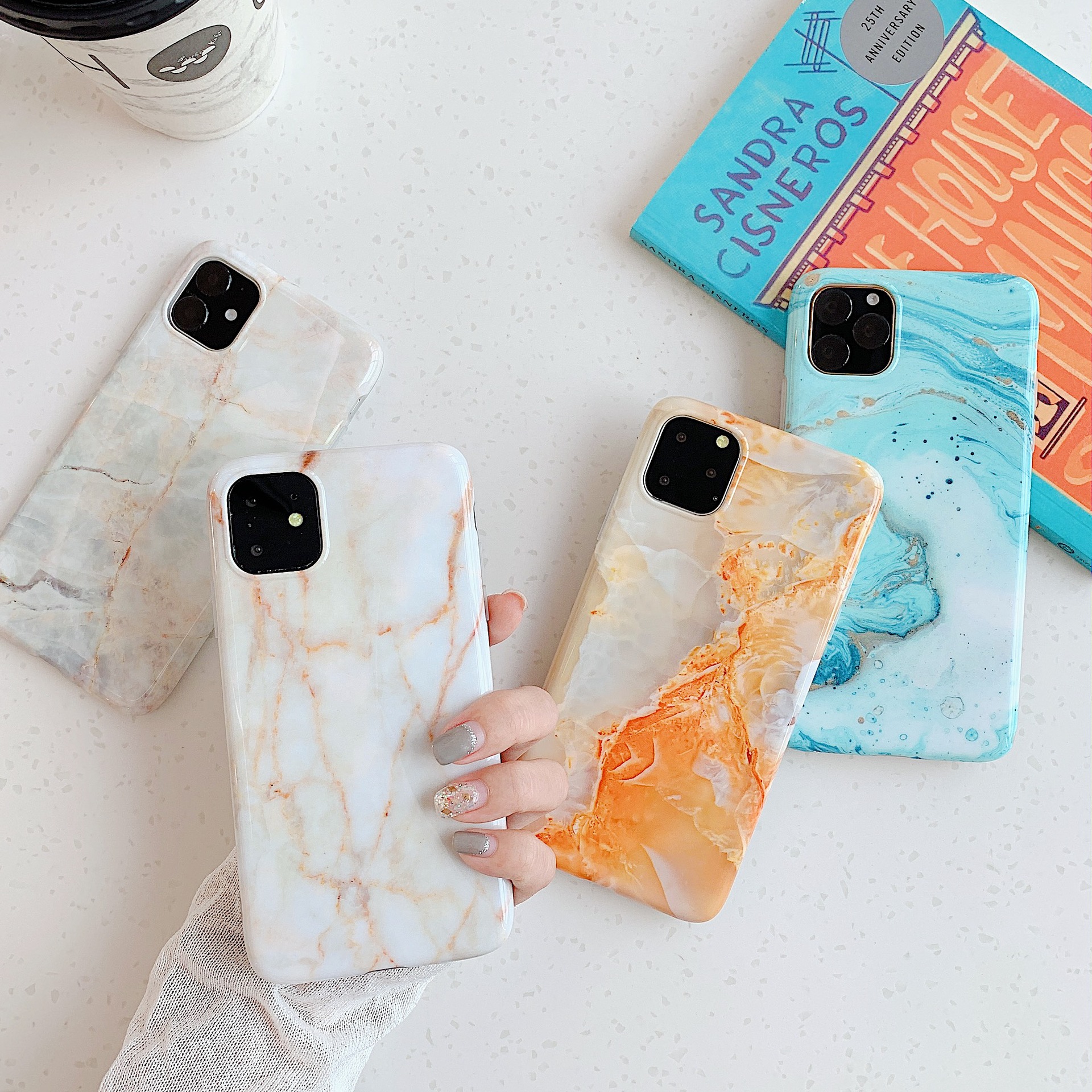 Funda mármol para celular con nombre personalizado