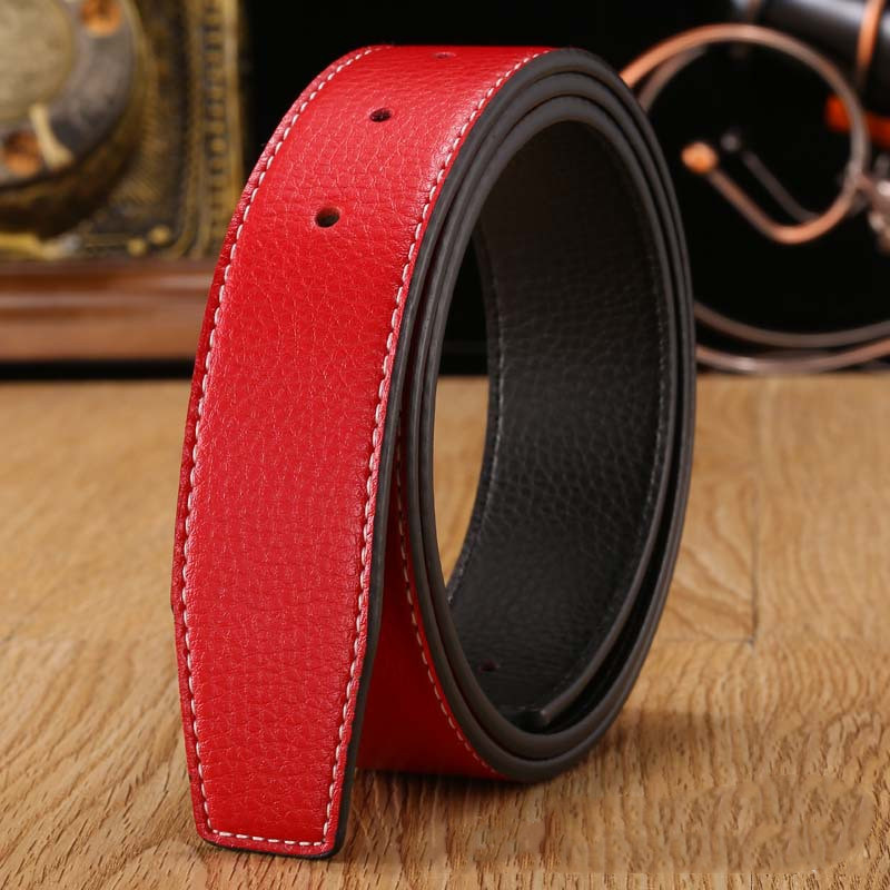 Smooth buckle perforated headless belt