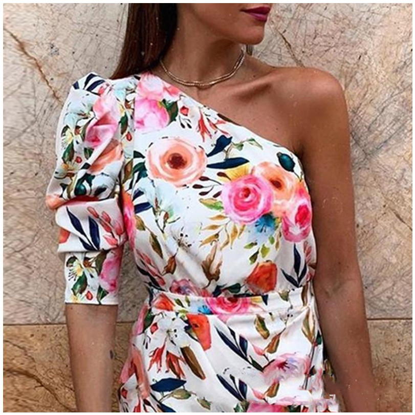 One-shoulder printed skirt