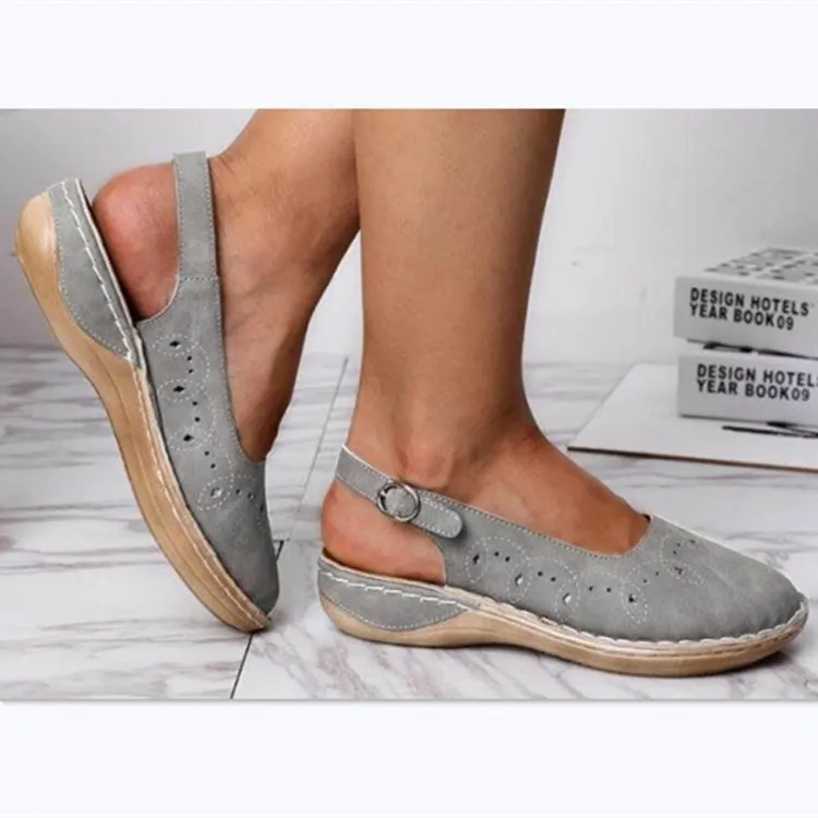 Hollow women's tendon bottom flat women sandals - Grey