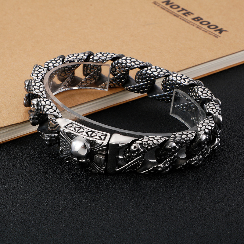 Domineering skull bracelet