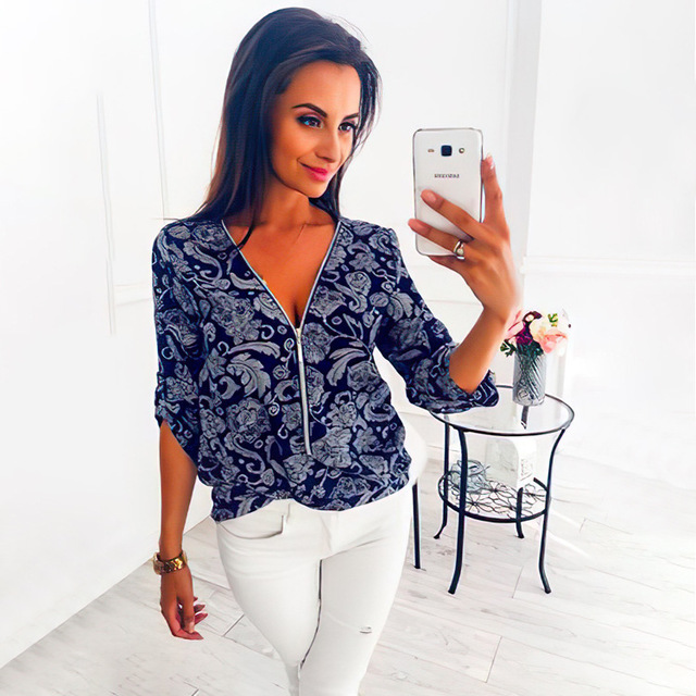 V-neck zipped shirt
