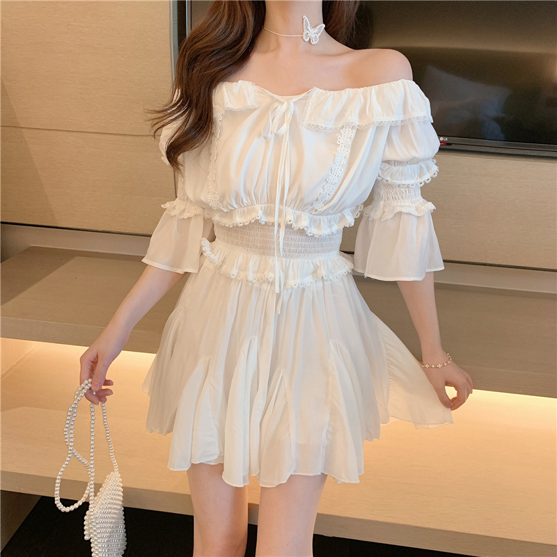 One-shoulder lace top skirt suit